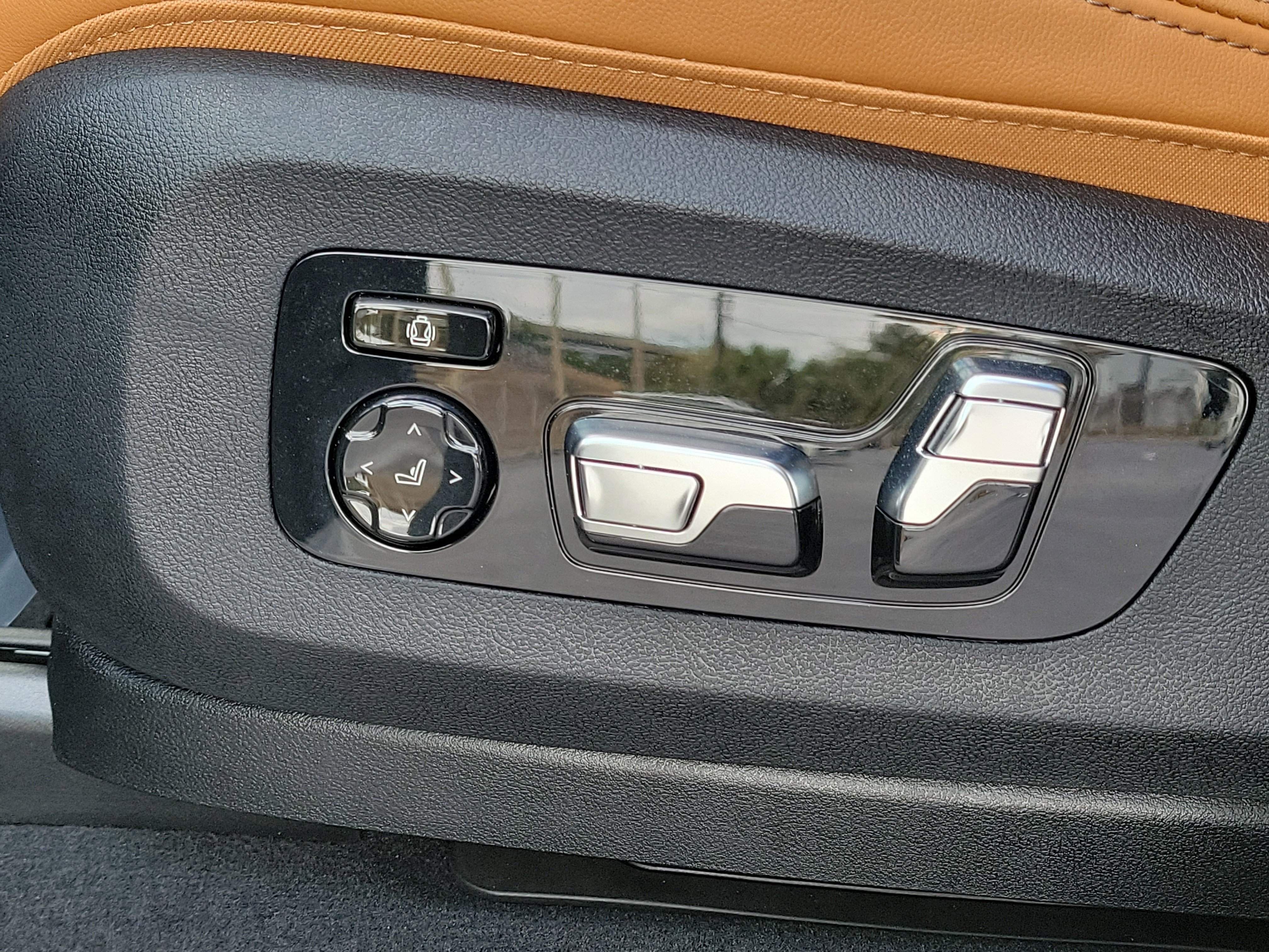 Used 2026 BMW X5 sDrive40i image 21