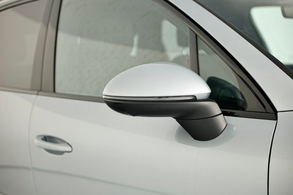 Certified 2025 Porsche Cayenne AWD/4WD image 16