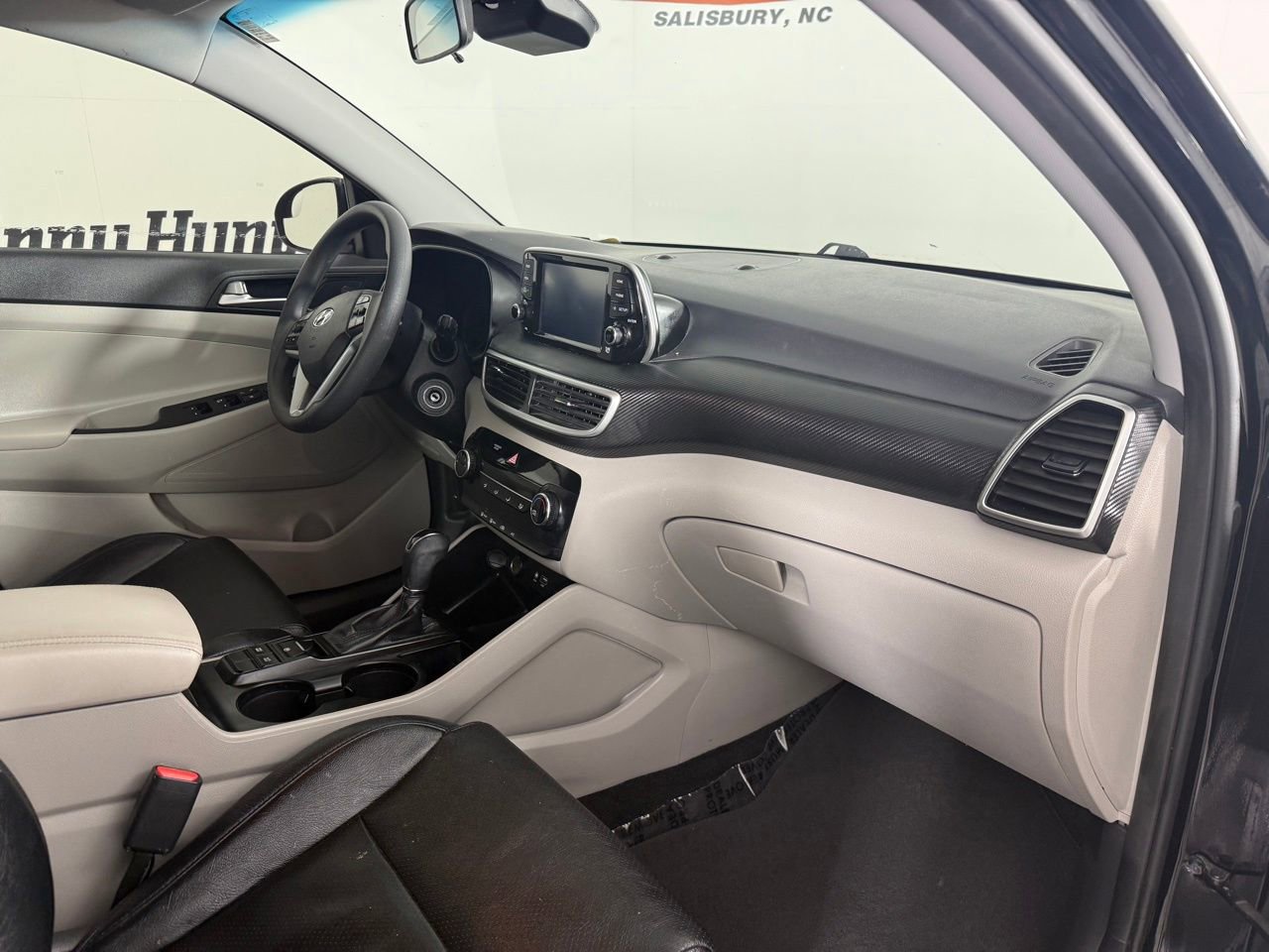 Used 2021 Hyundai Tucson SE image 32