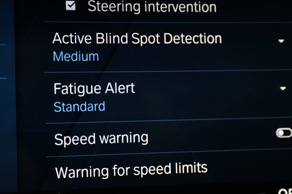 Used 2025 BMW M3 w/ Executive Package image 36