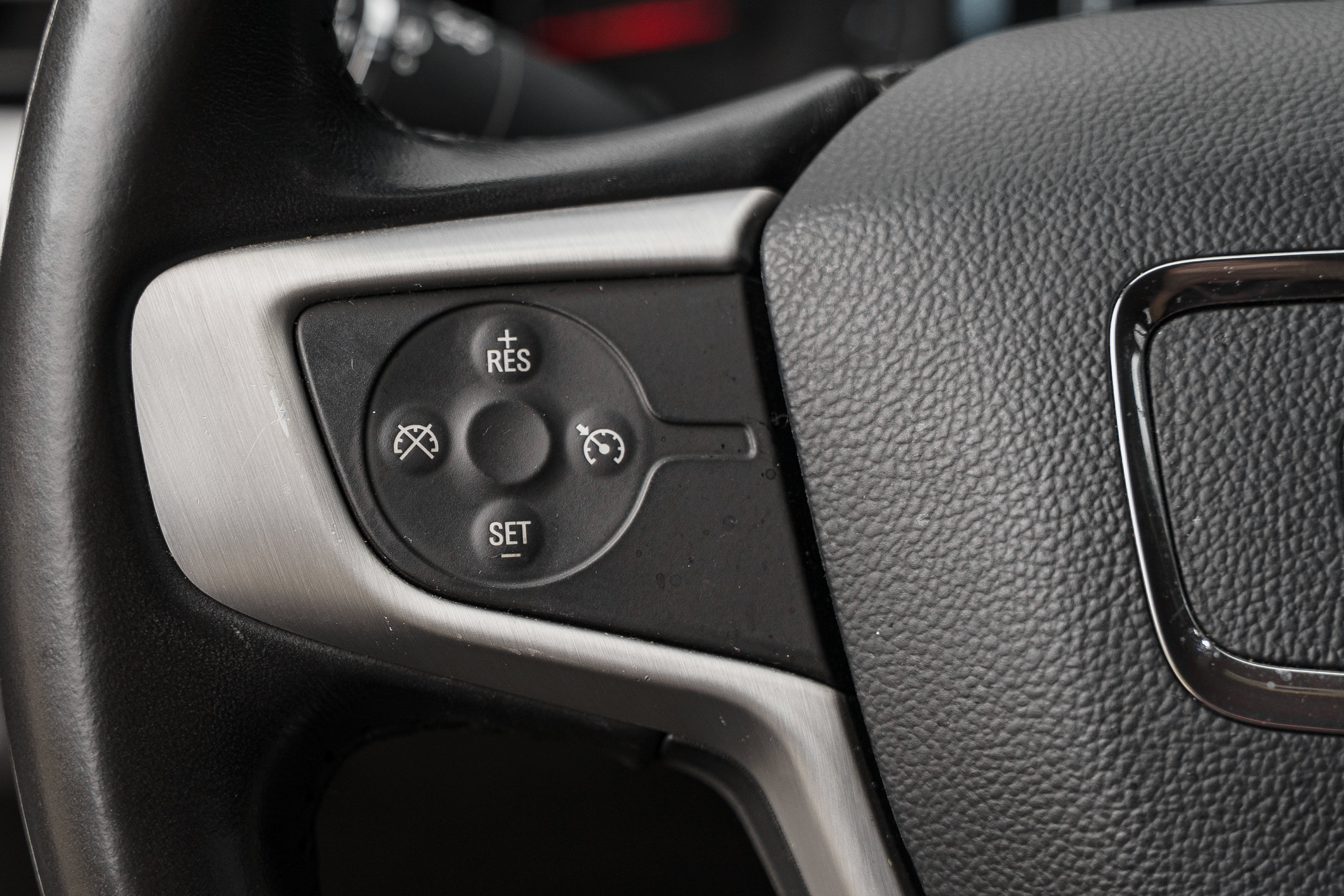 Used 2019 GMC Acadia SLT AWD/4WD image 14