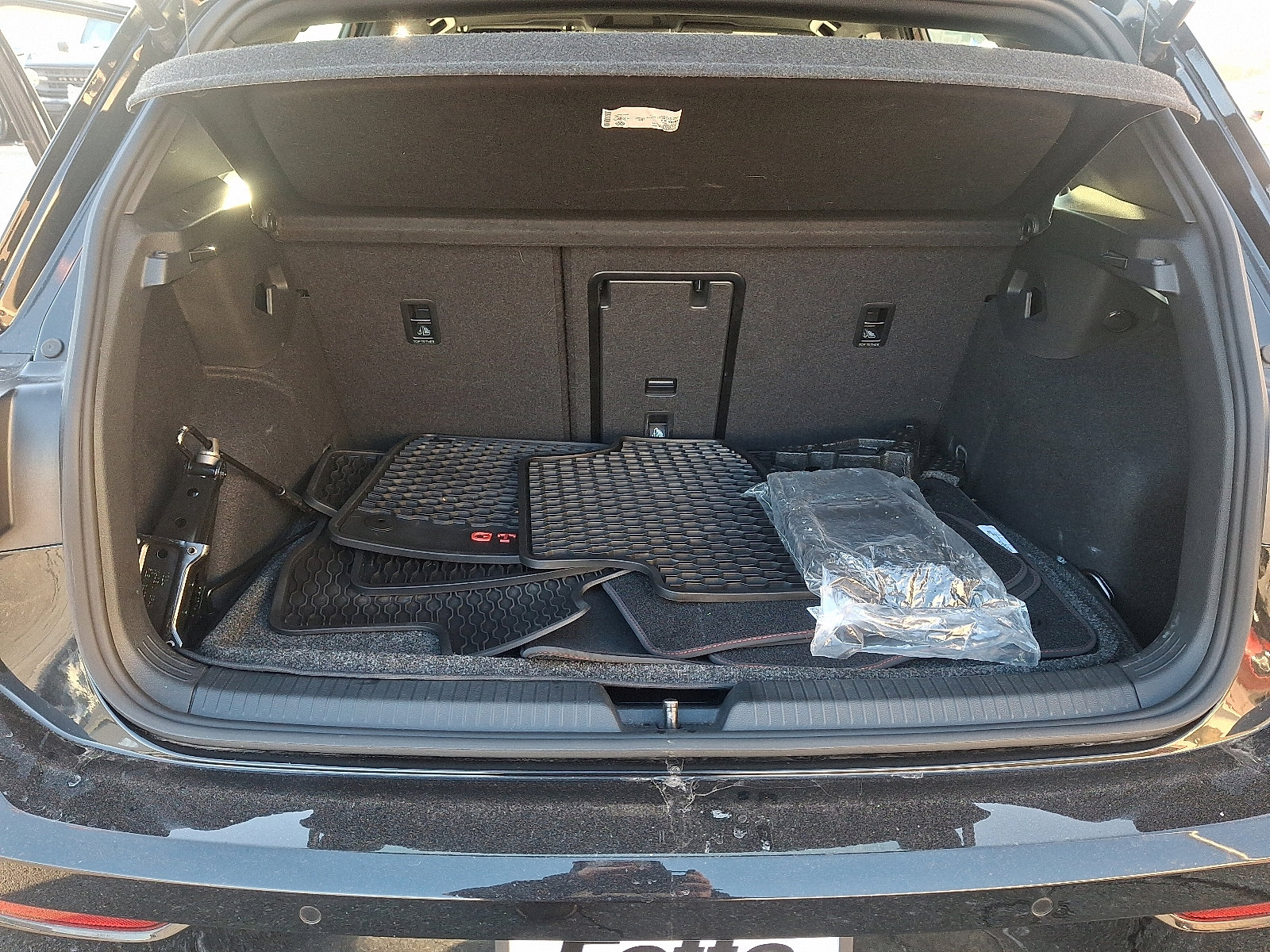 Used 2024 Volkswagen GTI SE image 27