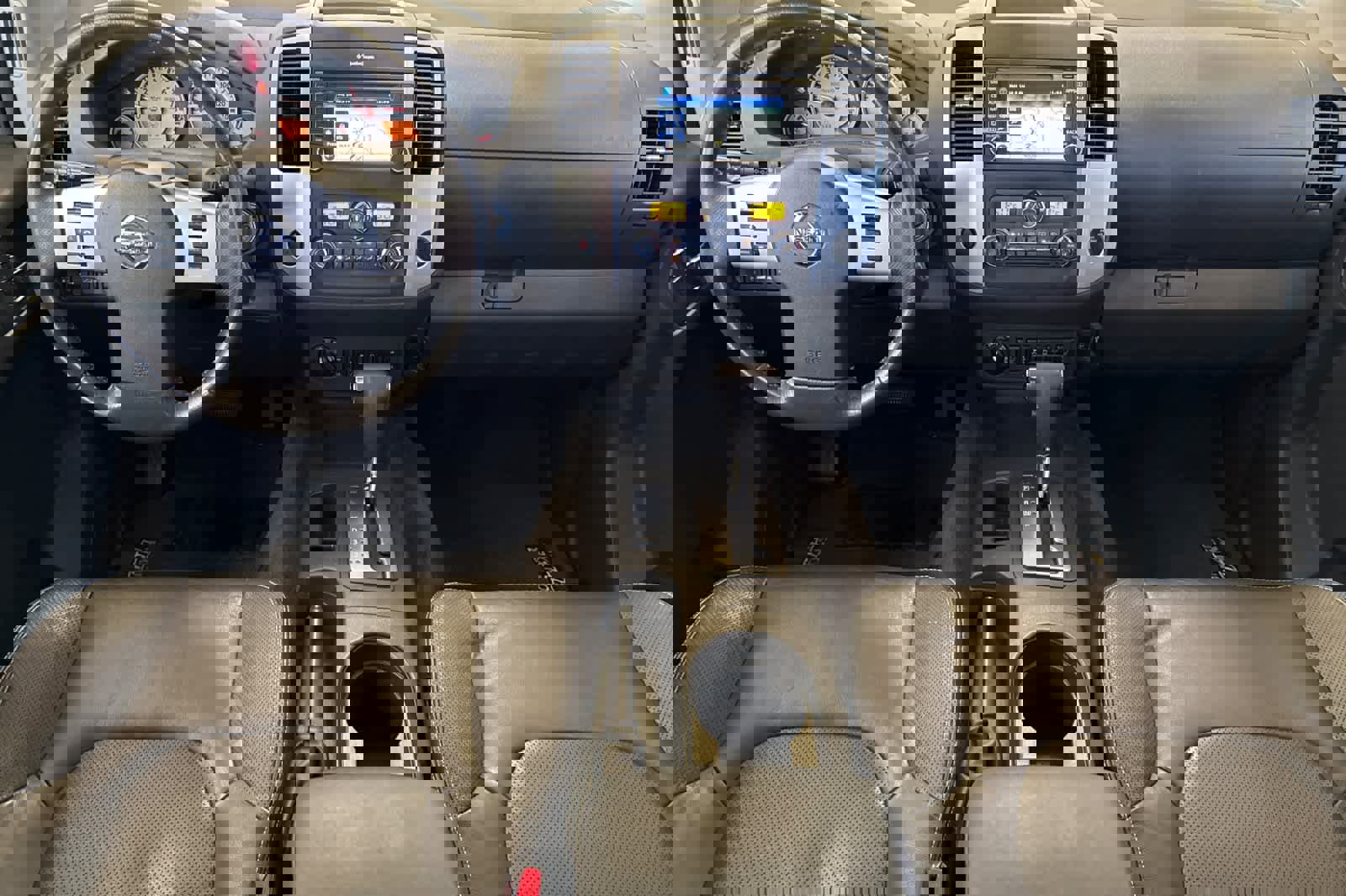 Used 2017 Nissan Frontier PRO-4X w/ Pro-4x Luxury Package image 13