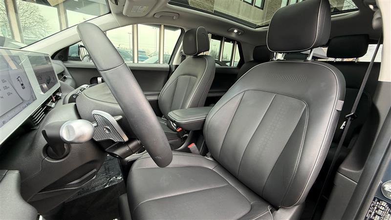 Used 2024 Hyundai Ioniq 5 Limited image 15