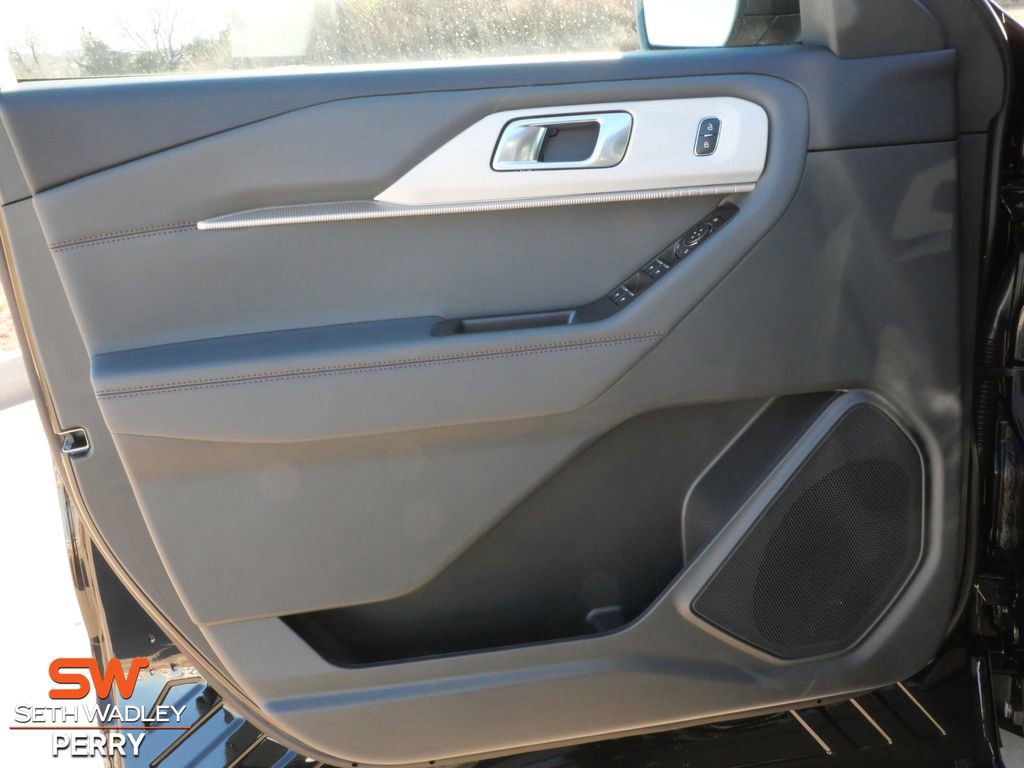 New 2026 Ford Explorer Active w/ Active Comfort Package image 15