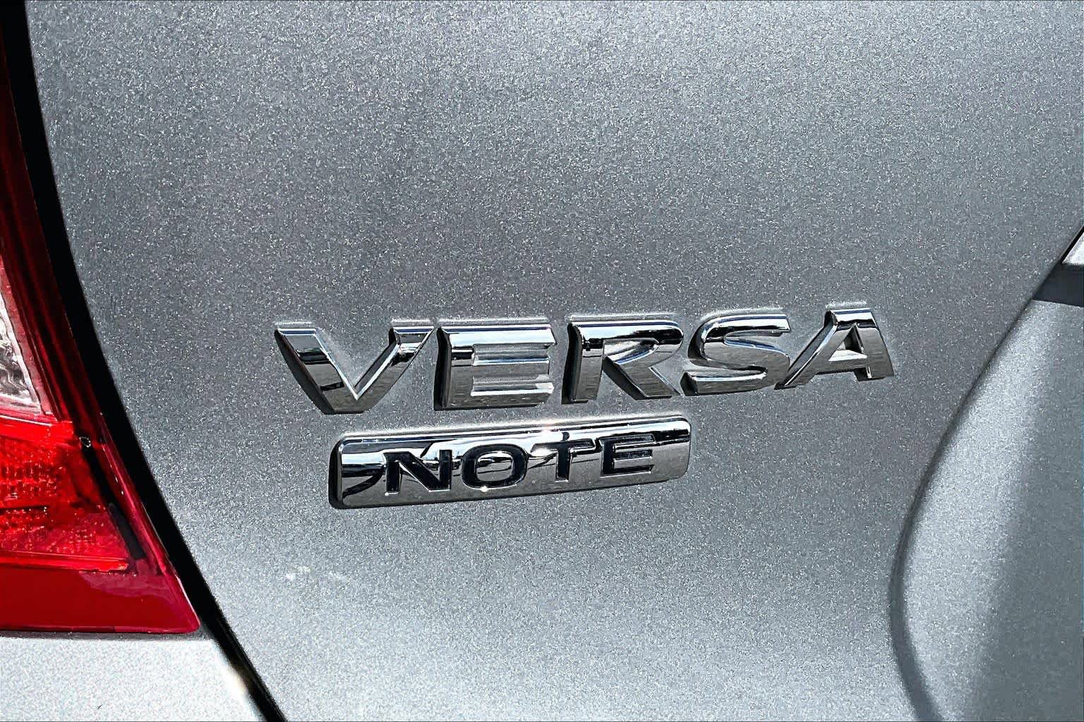 Used 2015 Nissan Versa Note SV w/ Sport Value Package FWD image 30