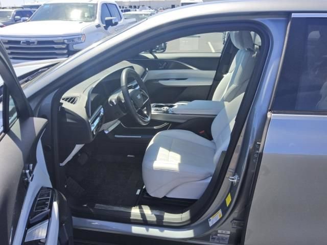 Used 2024 Cadillac Lyriq Luxury w/ LPO, Floor Liner Package RWD image 6