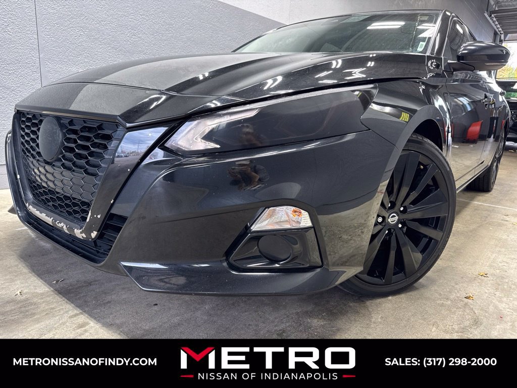 Used 2022 Nissan Altima 2.5 SR w/ Midnight Edition Package AWD/4WD image 1