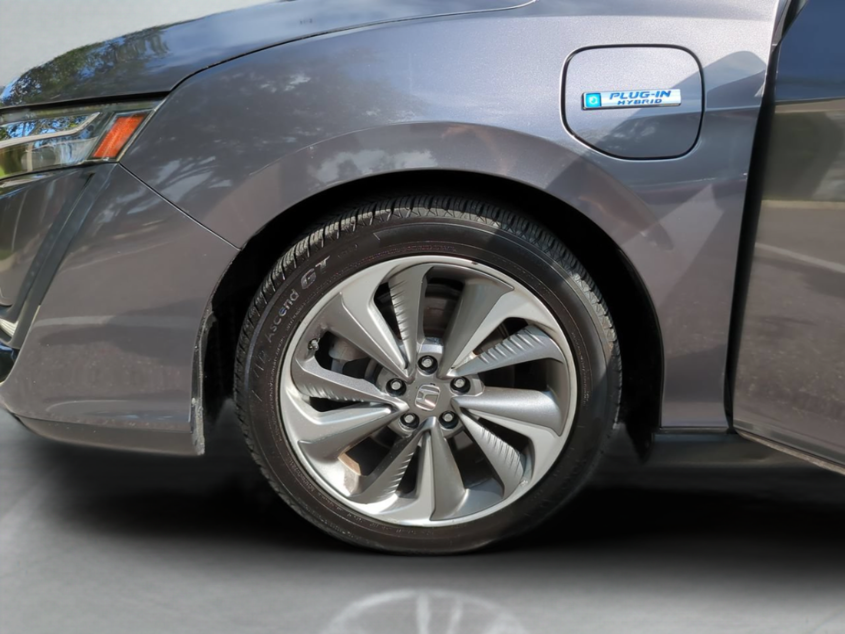 Certified 2018 Honda Clarity Touring image 31