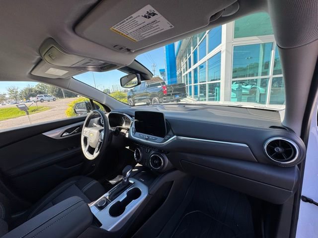 New 2025 Chevrolet Blazer LT w/ Redline Edition image 16