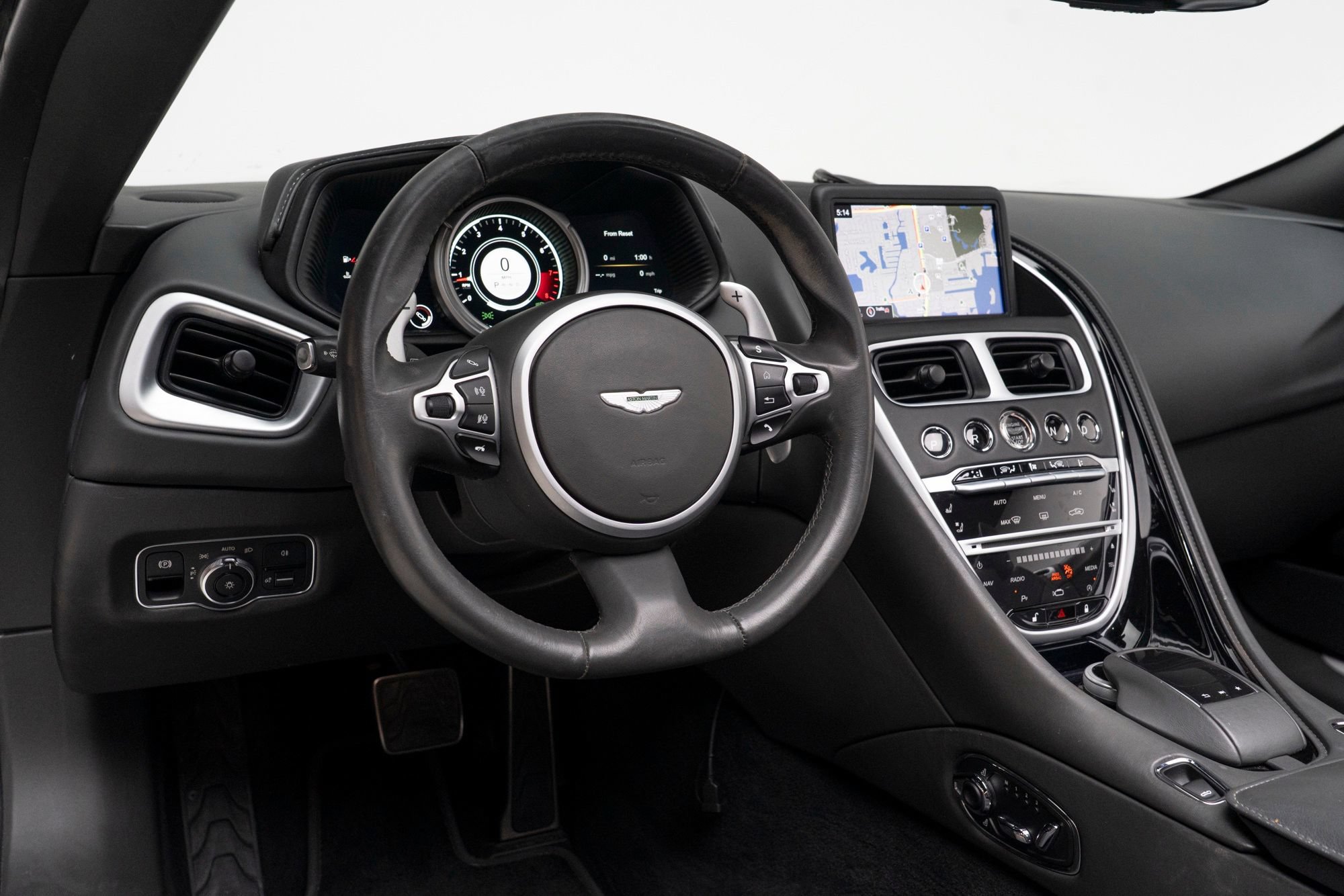 Used 2020 Aston Martin DB11 Volante RWD image 14