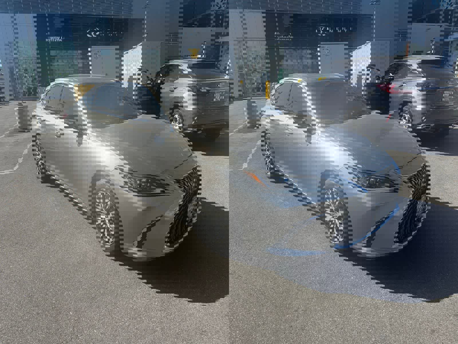 Used 2019 Lexus ES 350 w/ Accessory Package 2 image 2