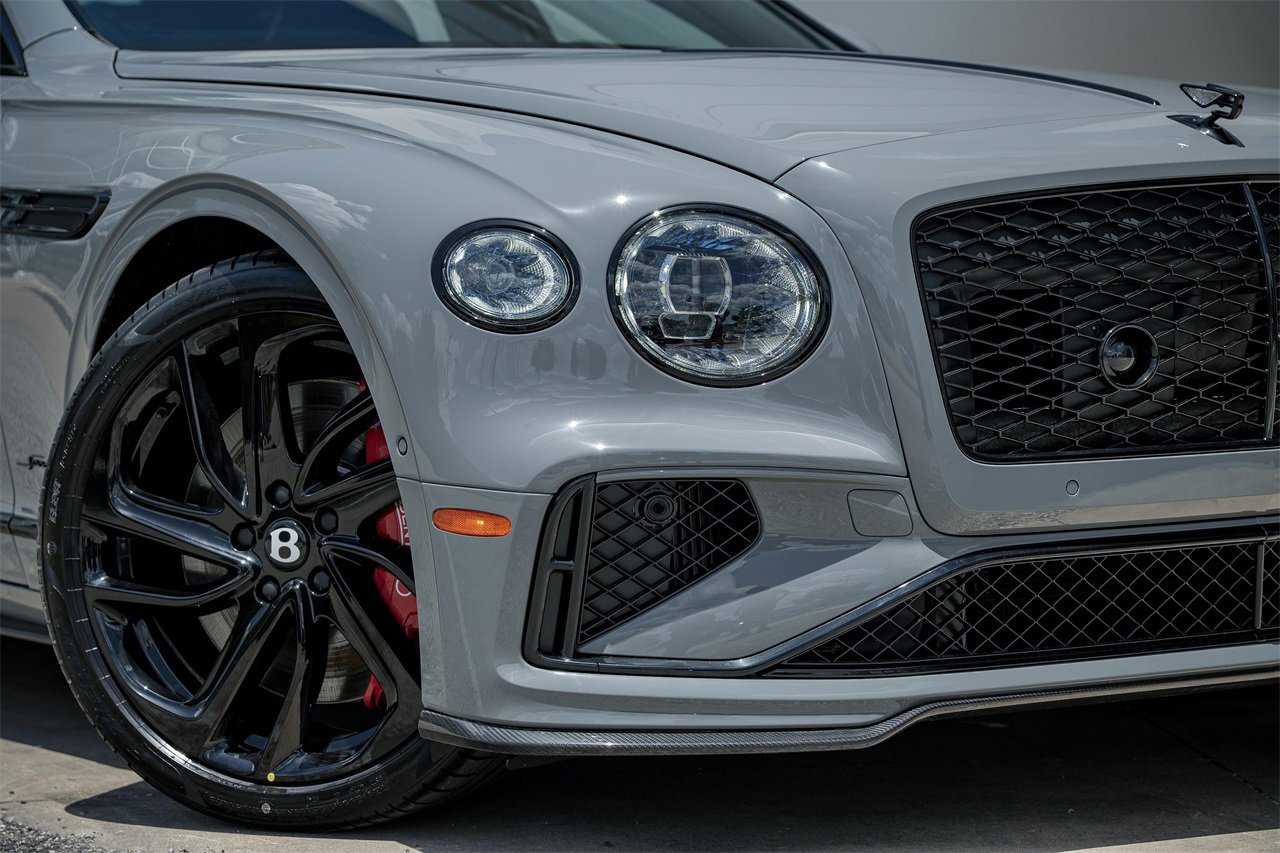 New 2025 Bentley Flying Spur Plug-In Hybrid image 7