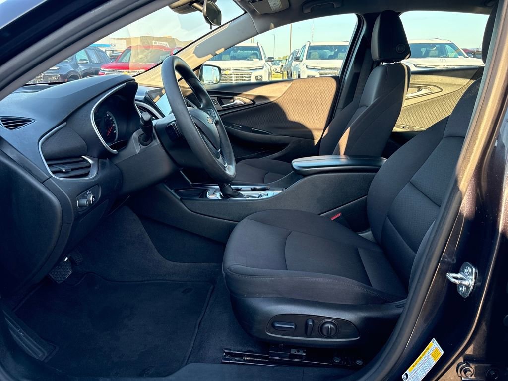 Used 2023 Chevrolet Malibu LT image 15