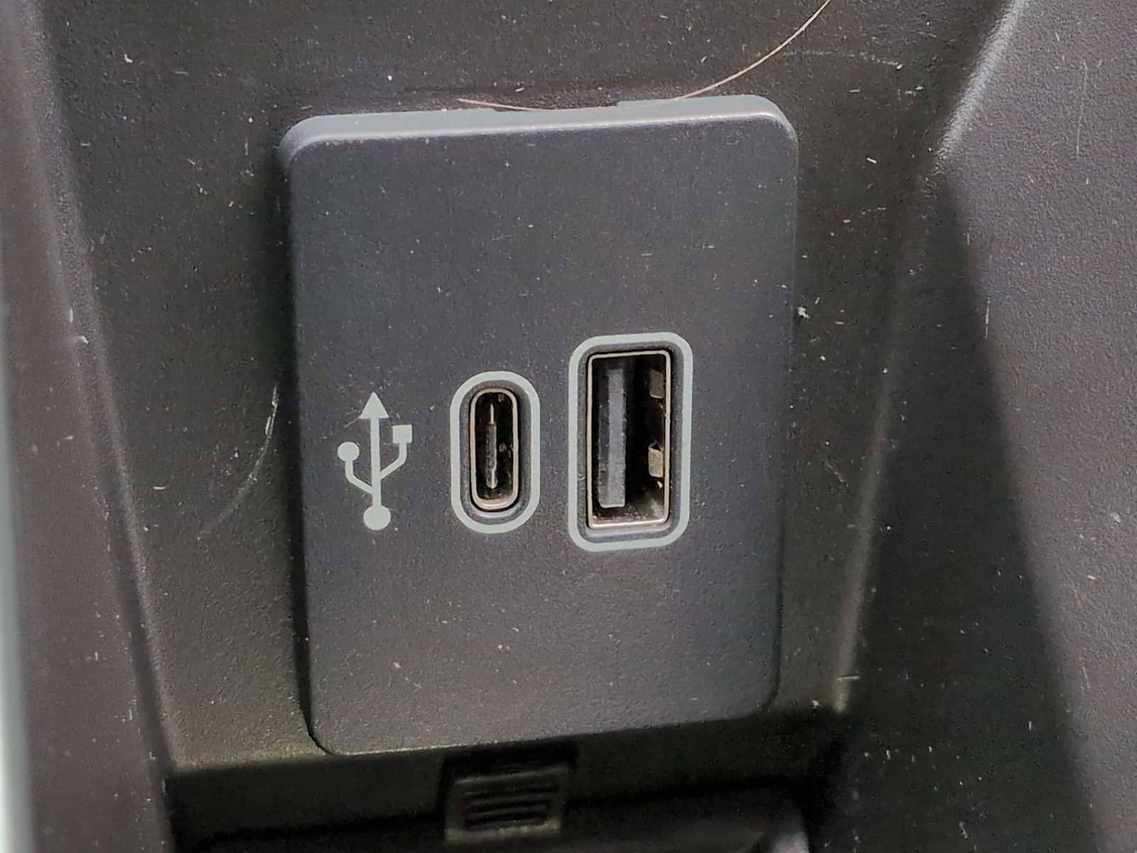 Used 2024 Lincoln Nautilus Reserve image 31