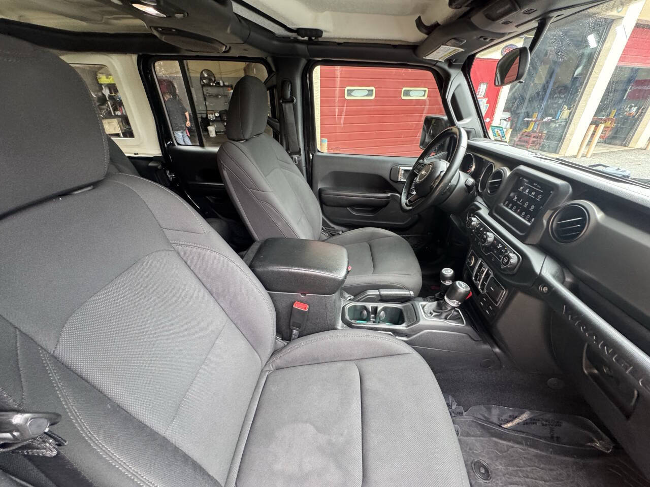 Used 2018 Jeep Wrangler Unlimited Sport S AWD/4WD image 26