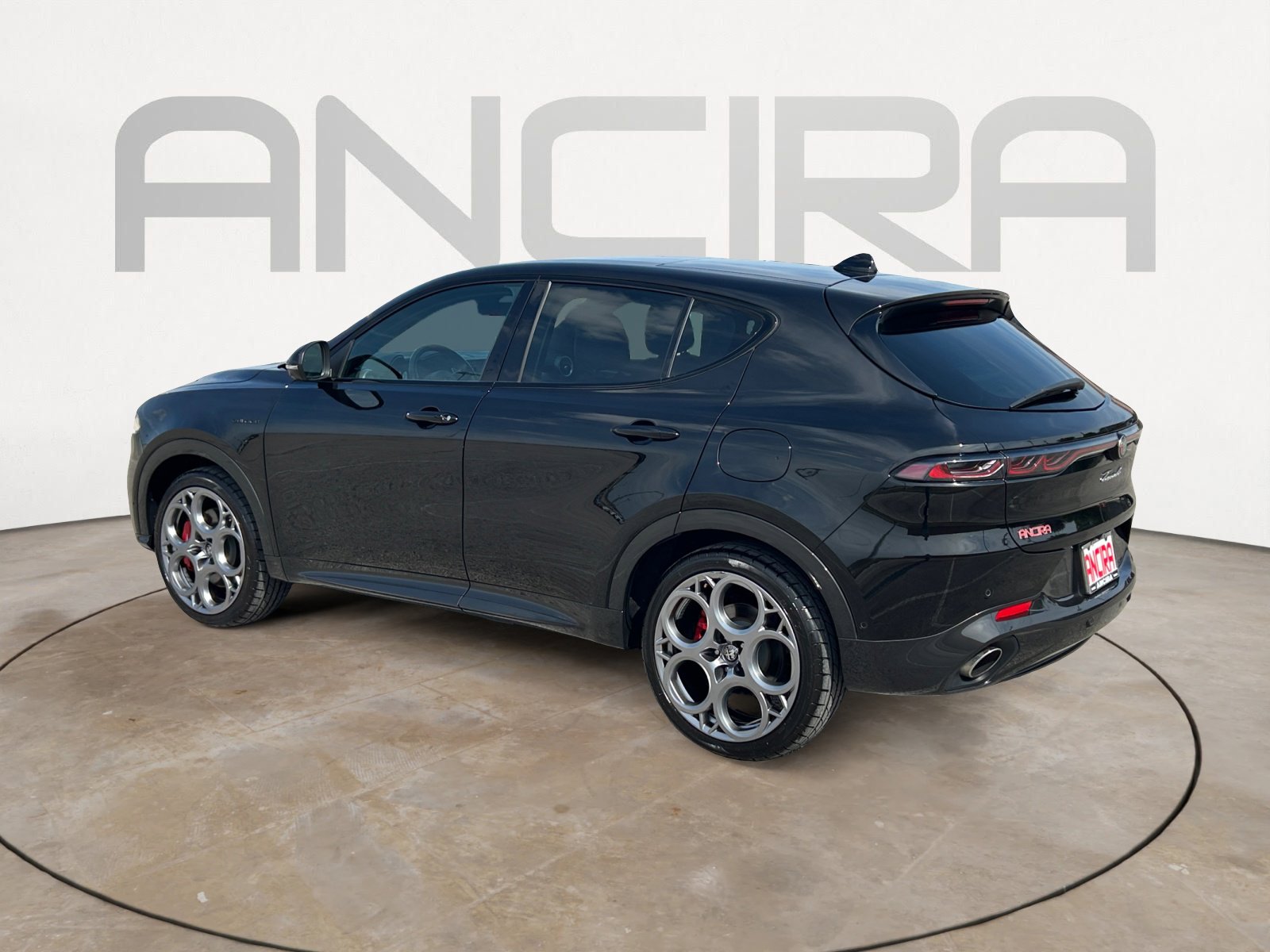 Used 2024 Alfa Romeo Tonale Veloce AWD/4WD image 4