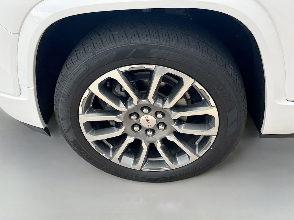 Used 2022 GMC Acadia Denali image 33
