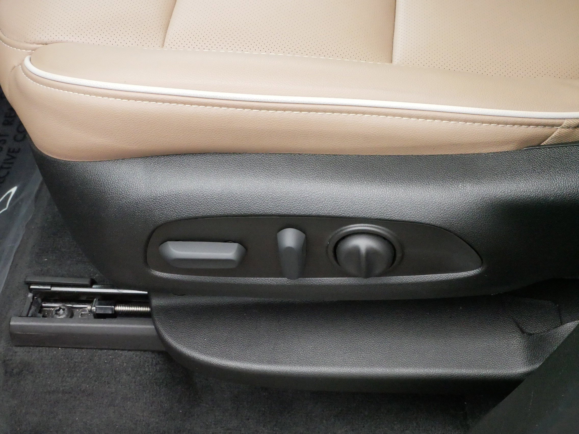 Used 2023 Chevrolet Traverse Premier image 20