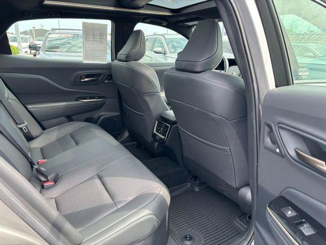 Certified 2025 Toyota Crown Platinum AWD/4WD image 9