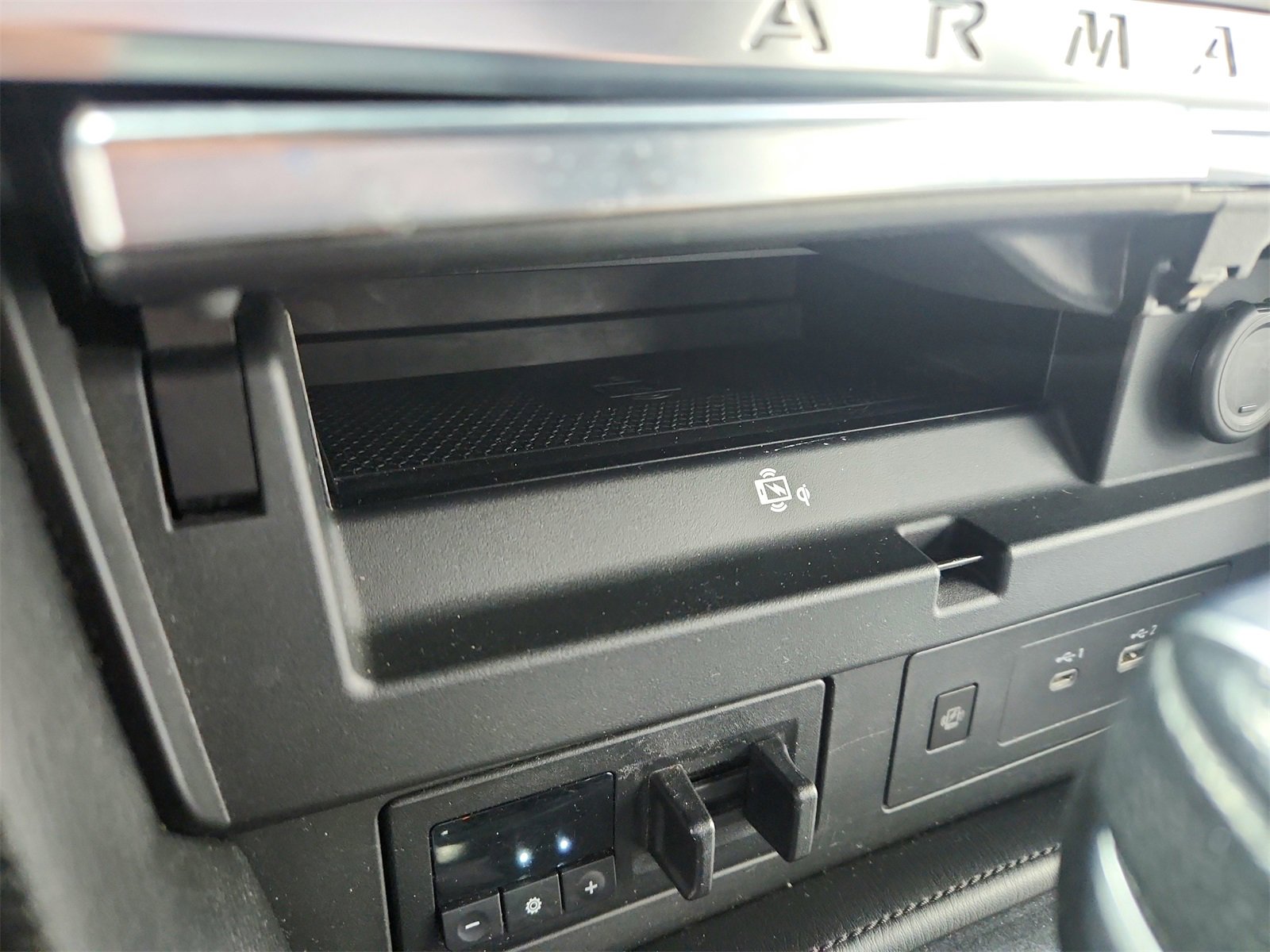 Used 2023 Nissan Armada SL w/ Midnight Edition Package image 33