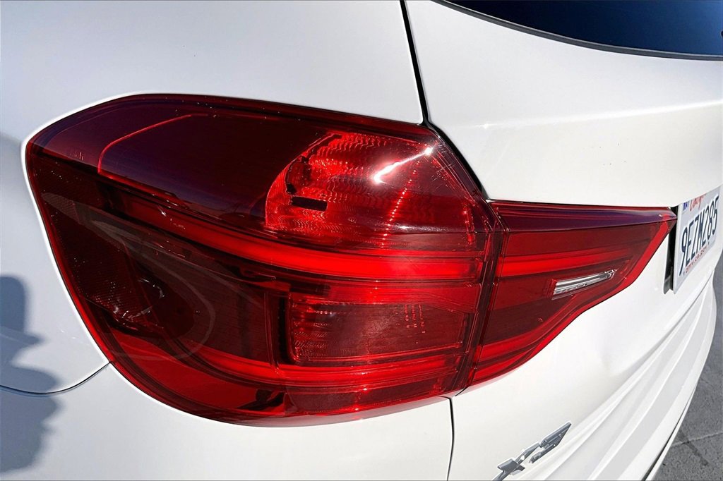 Used 2019 BMW X3 sDrive30i w/ Driving Assistance Package image 21