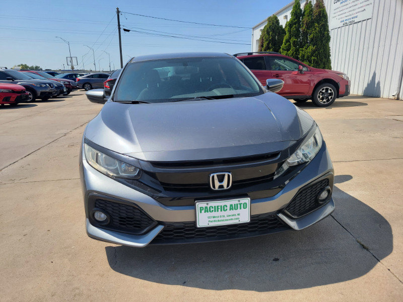 Used 2017 Honda Civic Sport image 2