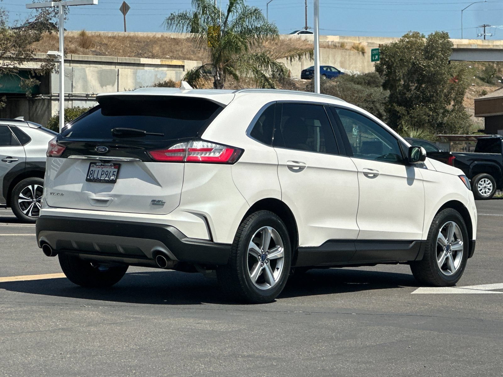 Used 2019 Ford Edge SEL FWD image 5