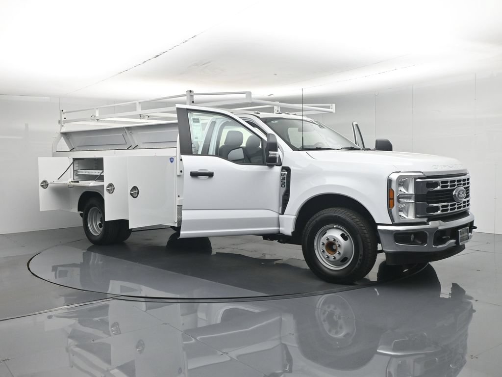 New 2026 Ford F350 XL w/ XL Chrome Package RWD image 36