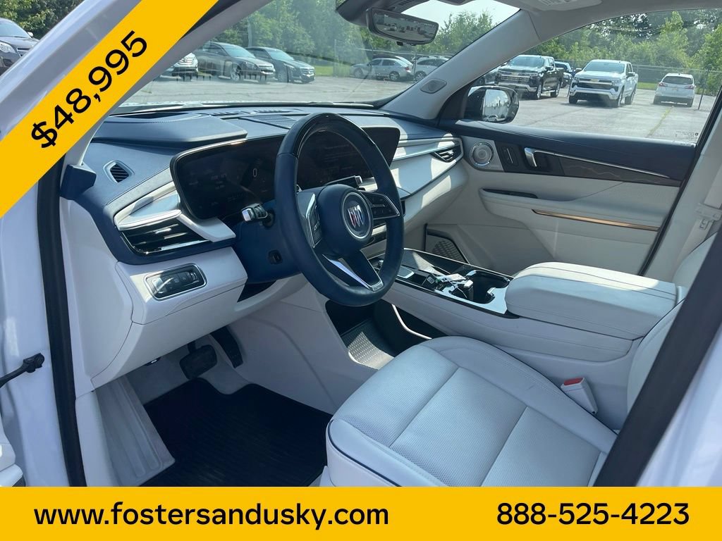 Used 2025 Buick Enclave Avenir w/ Super Cruise Package FWD image 13