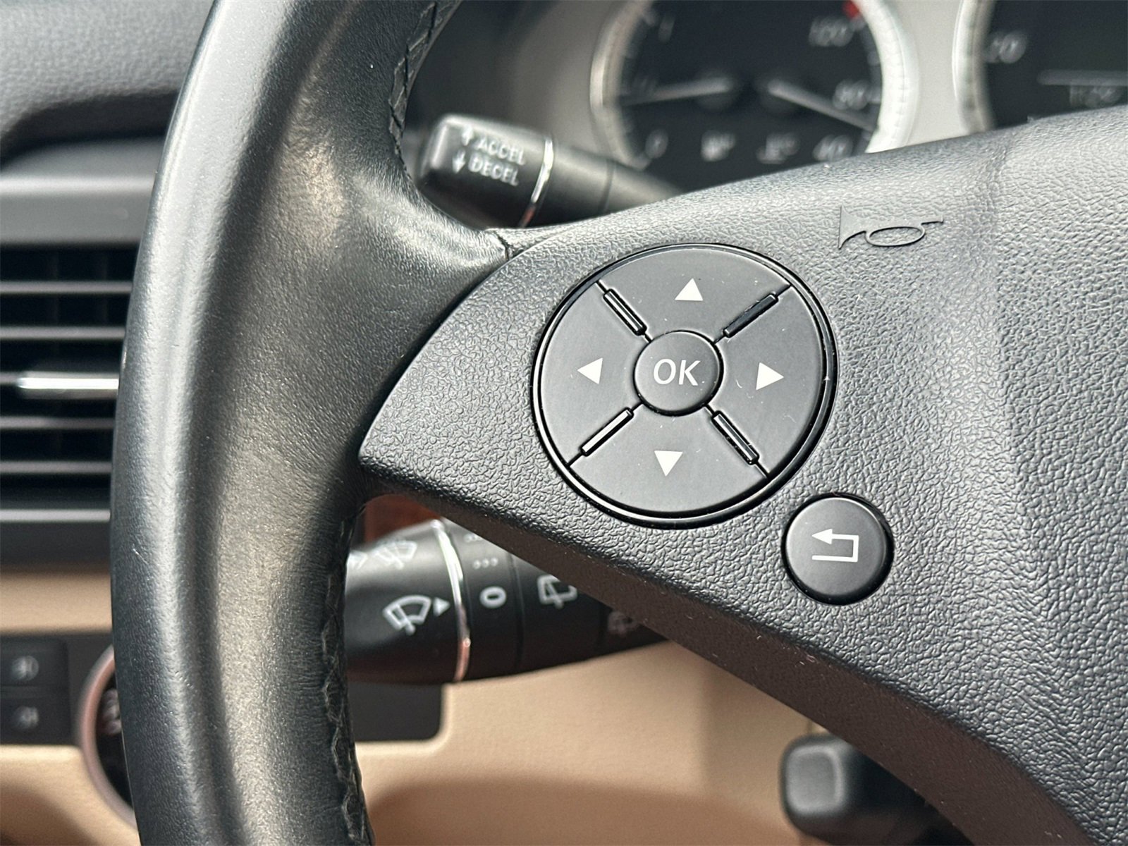 Used 2012 Mercedes-Benz GLK 350 GLK 350 image 25