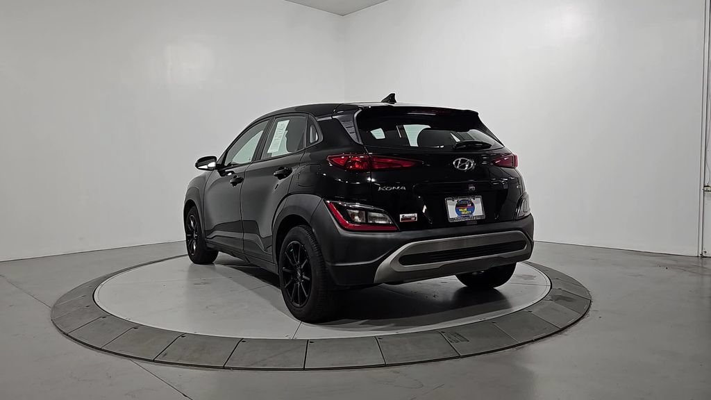 Used 2023 Hyundai Kona SE AWD/4WD image 3