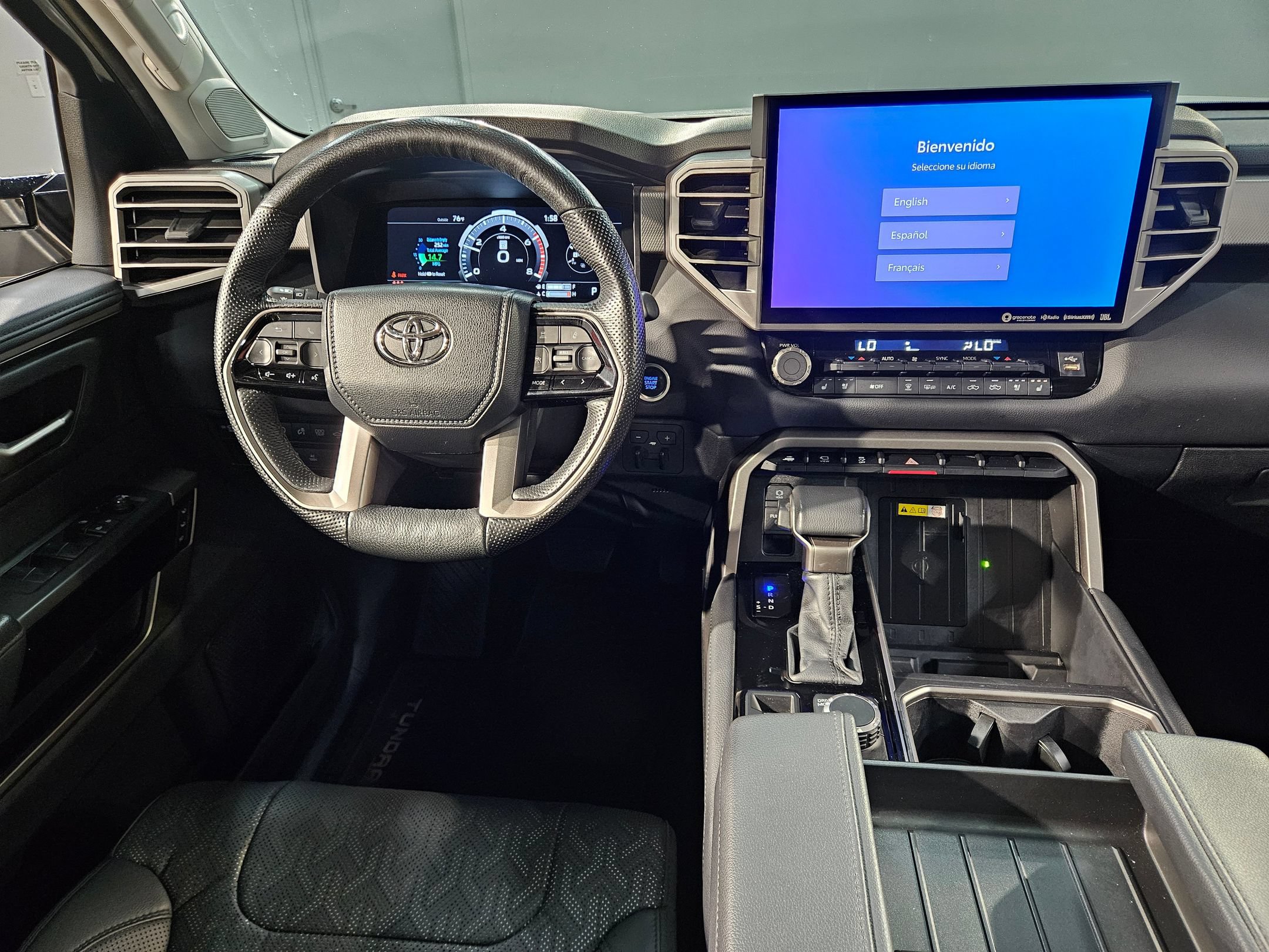 Used 2024 Toyota Tundra Limited AWD/4WD image 9