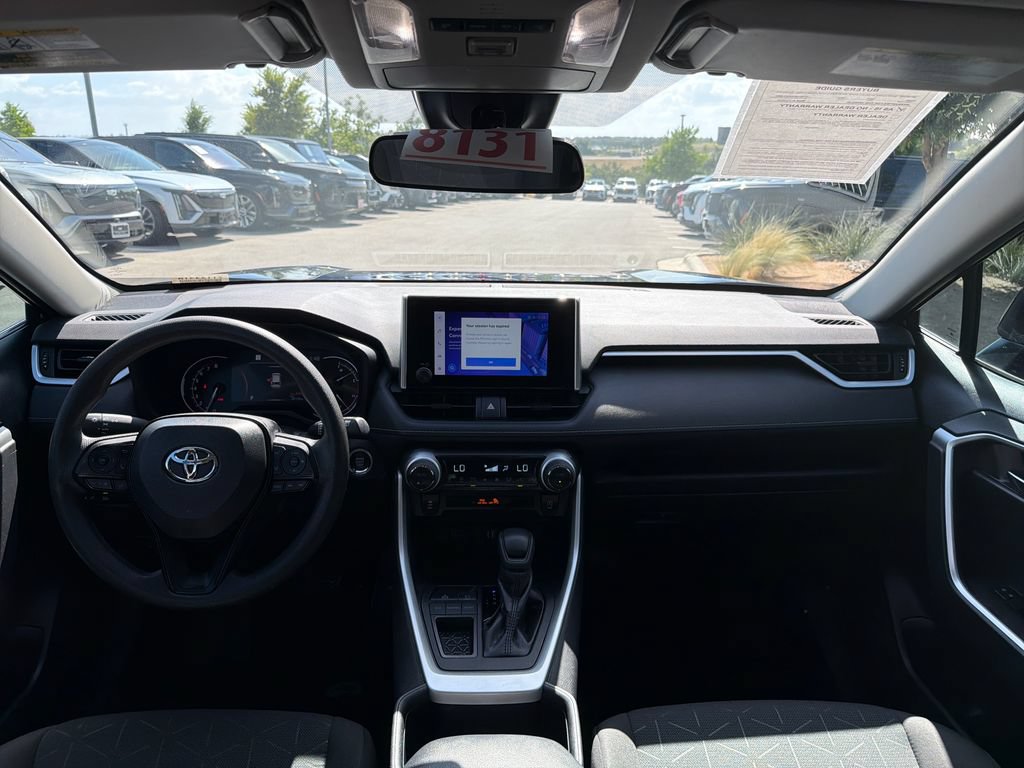 Used 2024 Toyota RAV4 XLE FWD image 30