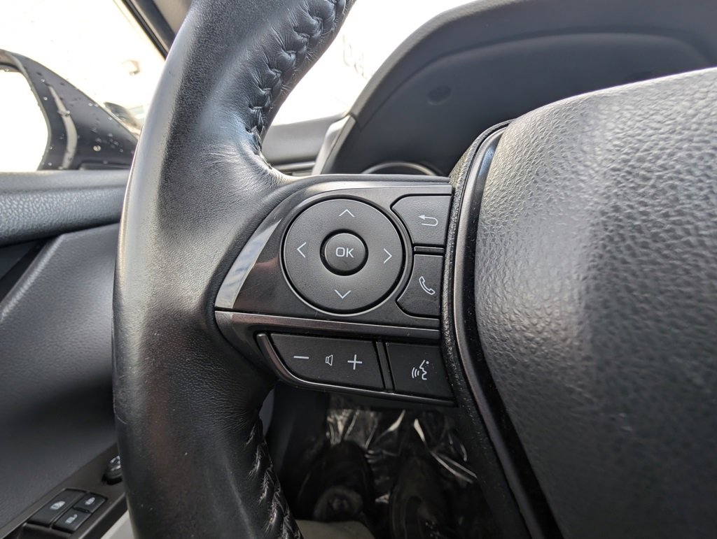 Used 2022 Toyota Camry SE image 21