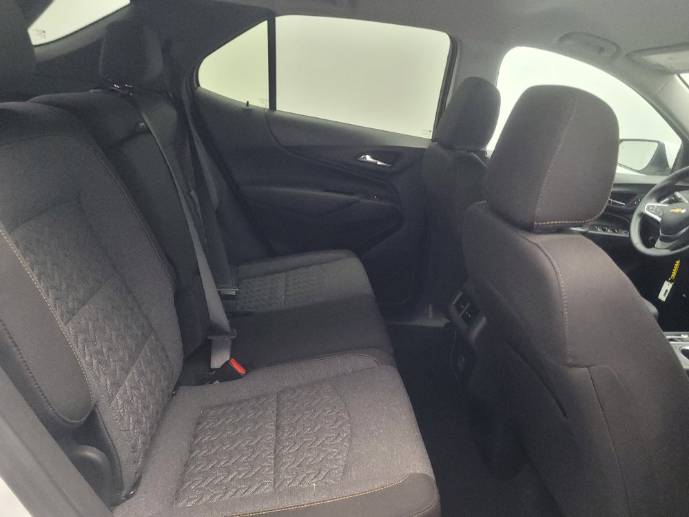 Used 2024 Chevrolet Equinox LT w/ LPO, Floor Liner Package FWD image 19