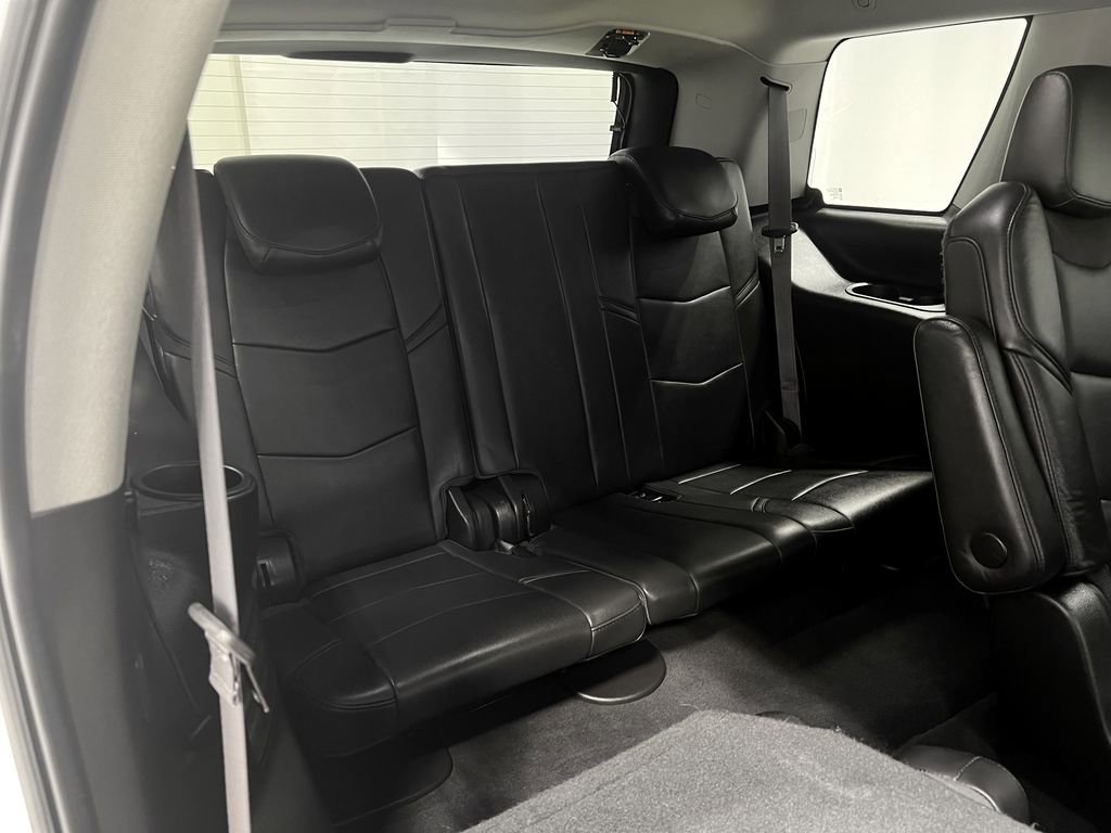 Used 2017 Cadillac Escalade Premium Luxury image 33