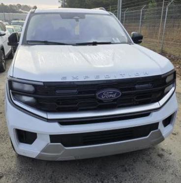 Used 2025 Ford Expedition Max Platinum image 8