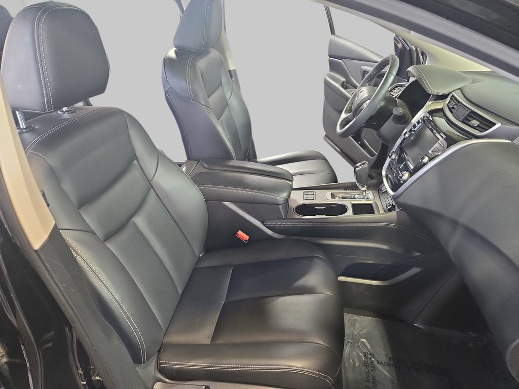 Used 2022 Nissan Murano SV AWD/4WD image 10