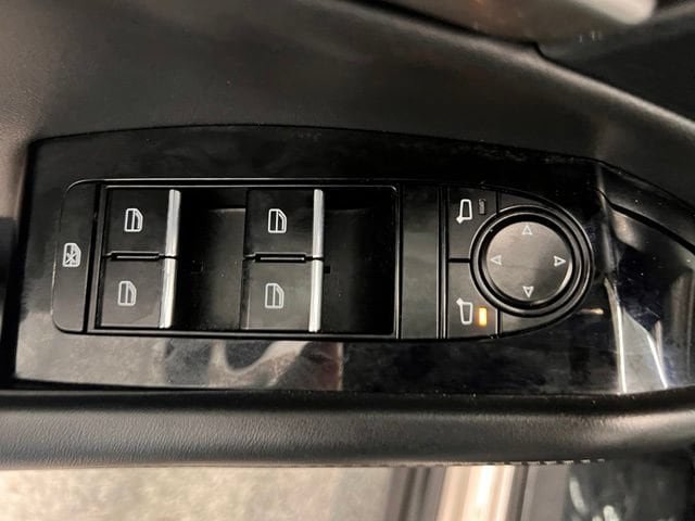 Used 2024 MAZDA CX-30 AWD 2.5 S w/ Select Sport Pkg image 17
