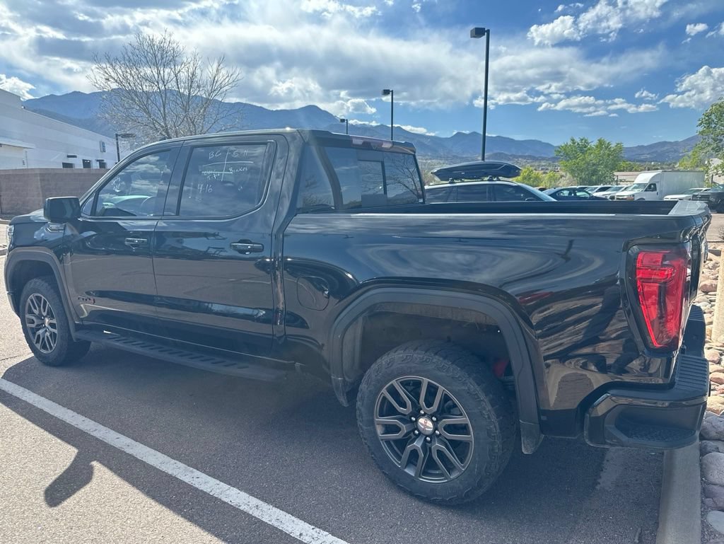 Used 2022 GMC Sierra 1500 AT4 w/ AT4 Carbonpro Edition AWD/4WD video 3