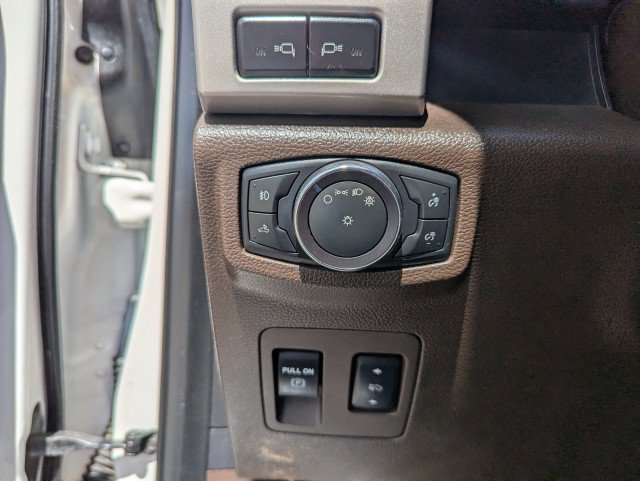 Used 2018 Ford F150 King Ranch w/ Equipment Group 601A Luxury AWD/4WD image 18