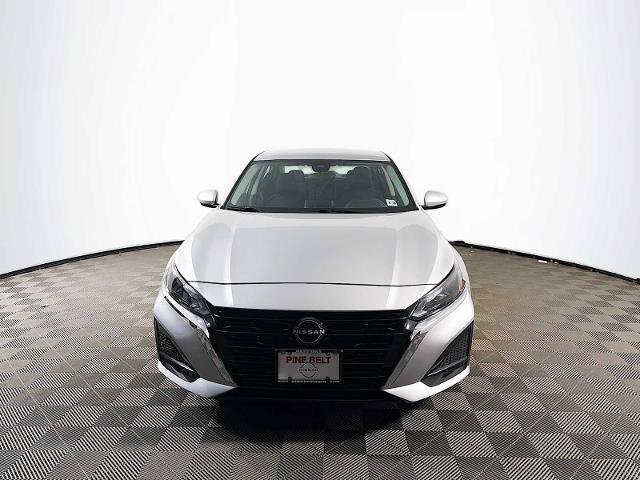 Certified 2023 Nissan Altima 2.5 SV FWD image 2