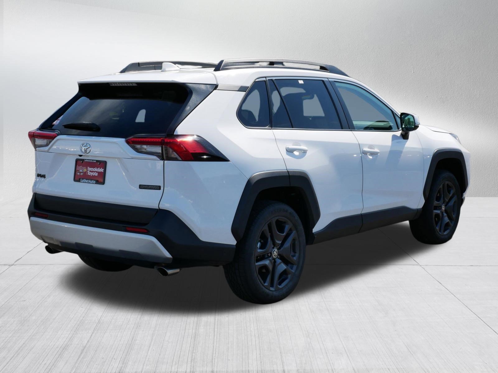 Certified 2024 Toyota RAV4 Adventure AWD/4WD image 7