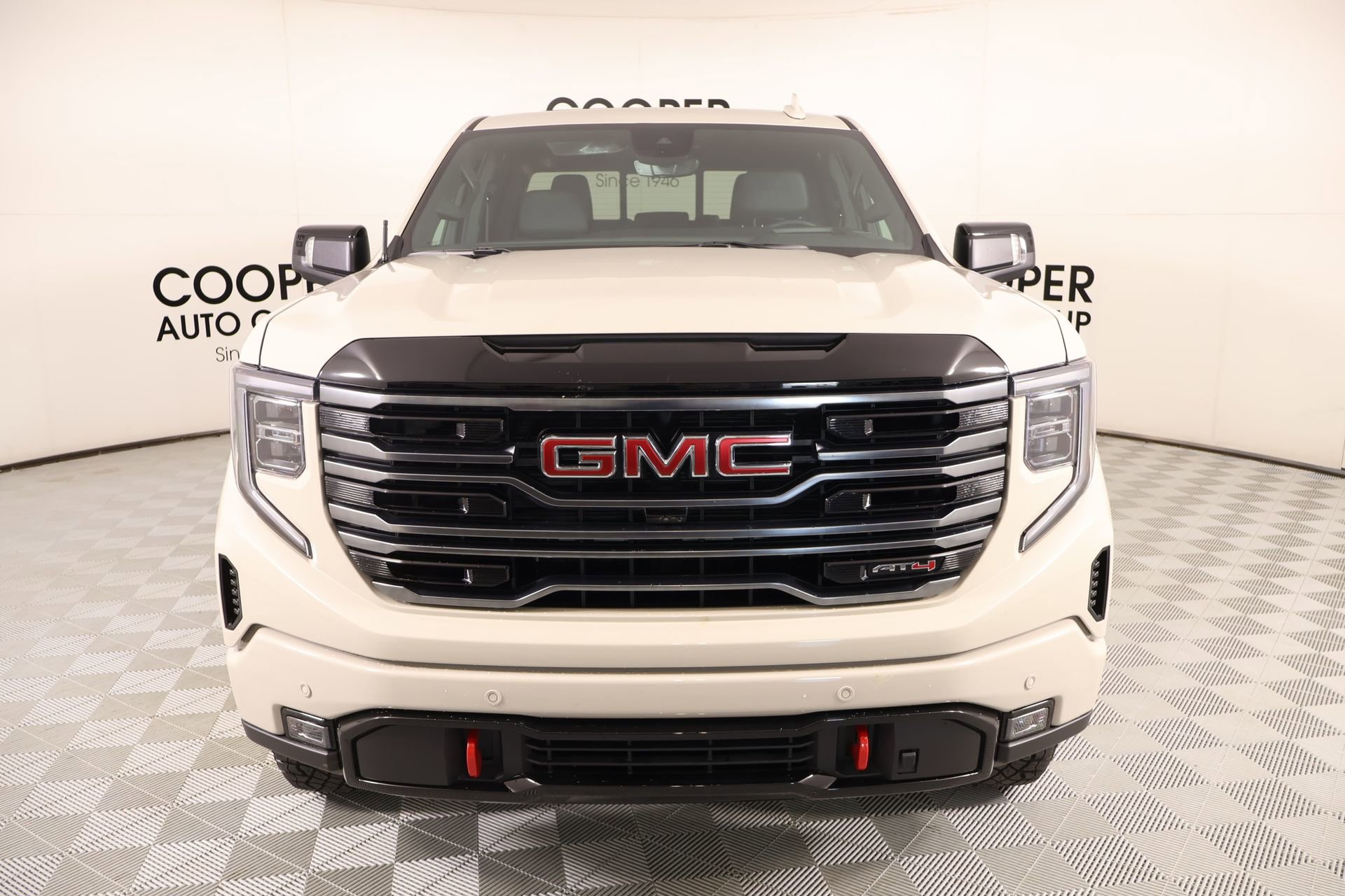 Used 2026 GMC Sierra 1500 AT4 w/ AT4 Premium Package AWD/4WD image 10