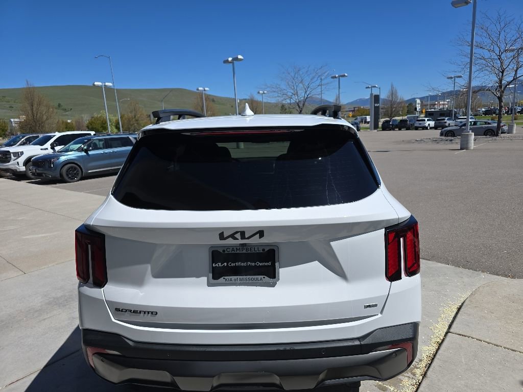 Used 2025 Kia Sorento SX AWD/4WD image 5