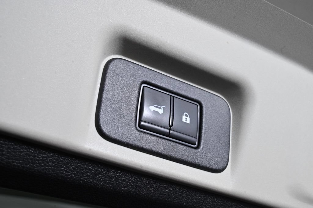 Certified 2023 Nissan Ariya FWD image 33