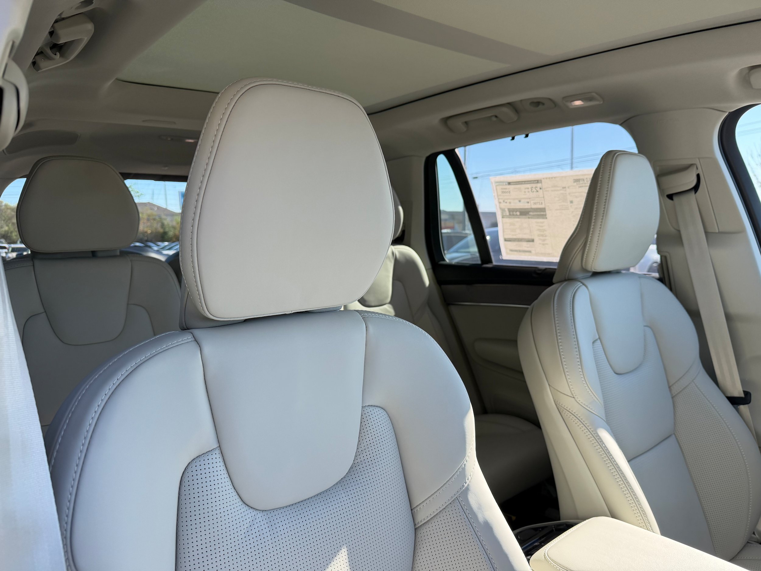 New 2026 Volvo XC90 B6 Ultra w/ Protection Package AWD/4WD image 9