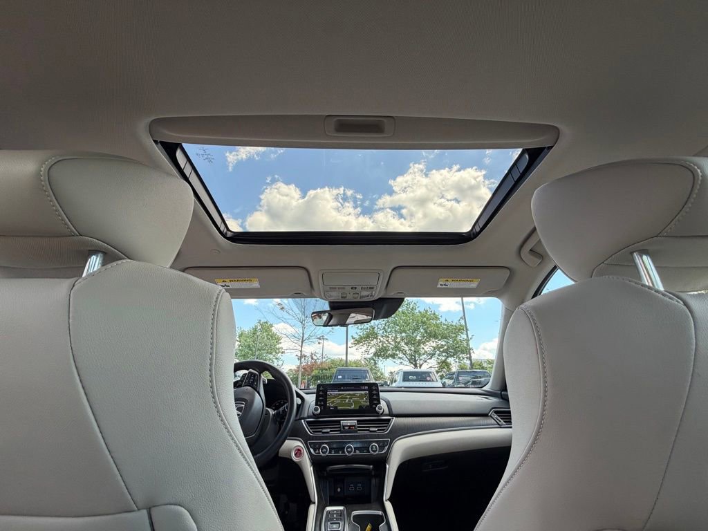 Used 2022 Honda Accord Touring image 32