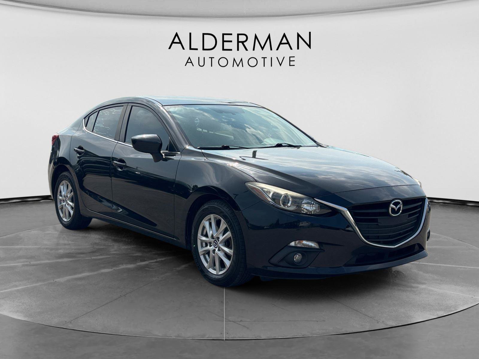 Used 2016 MAZDA MAZDA3 i Touring w/ Popular Equipment Package FWD image 7